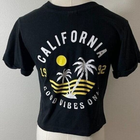 Viben' Chllin' S Small Crop Top T Tee Shirt Black - Picture 2 of 5